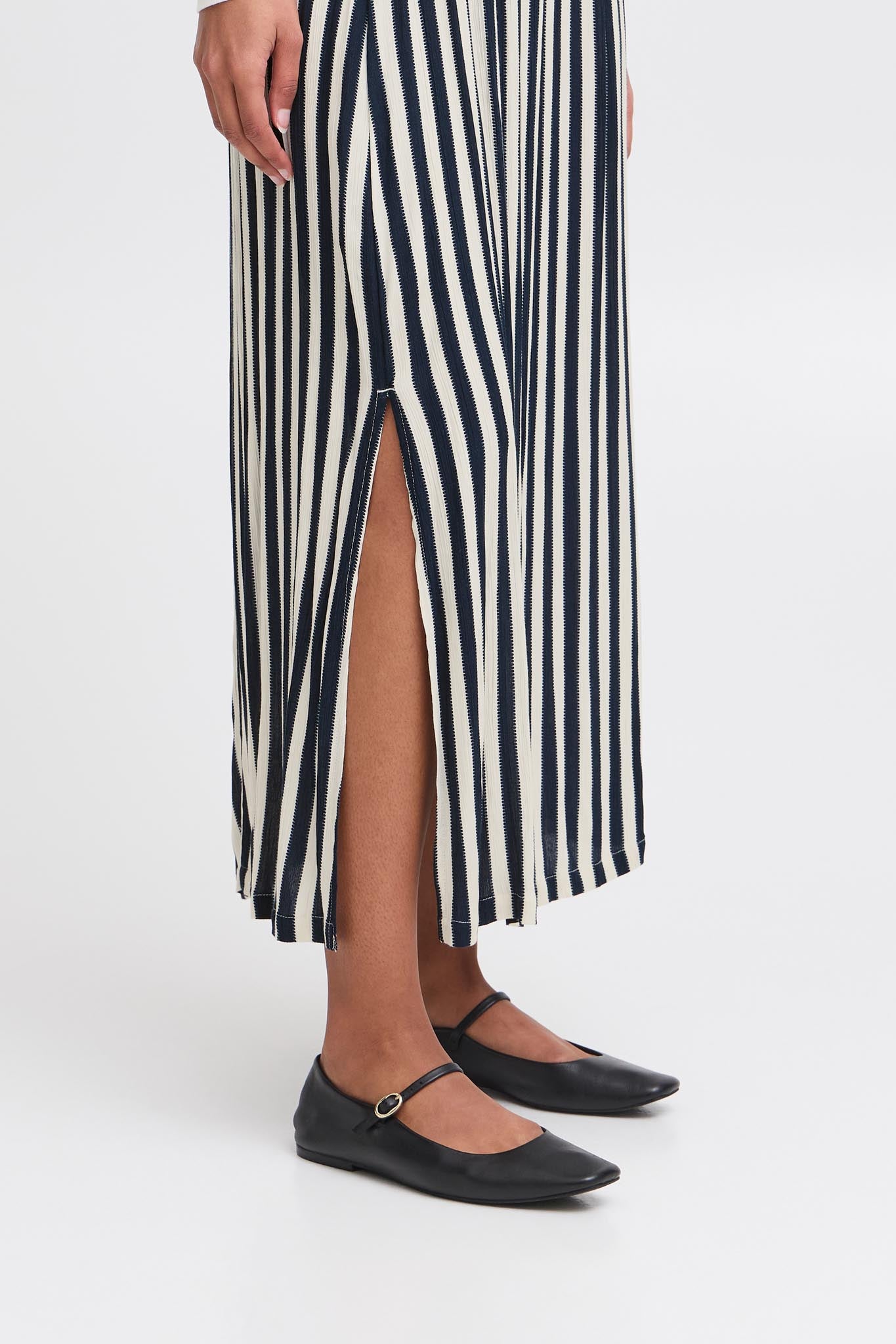 Gestreifter Midirock in Navy & Creme - Blossom Hair & Fashion