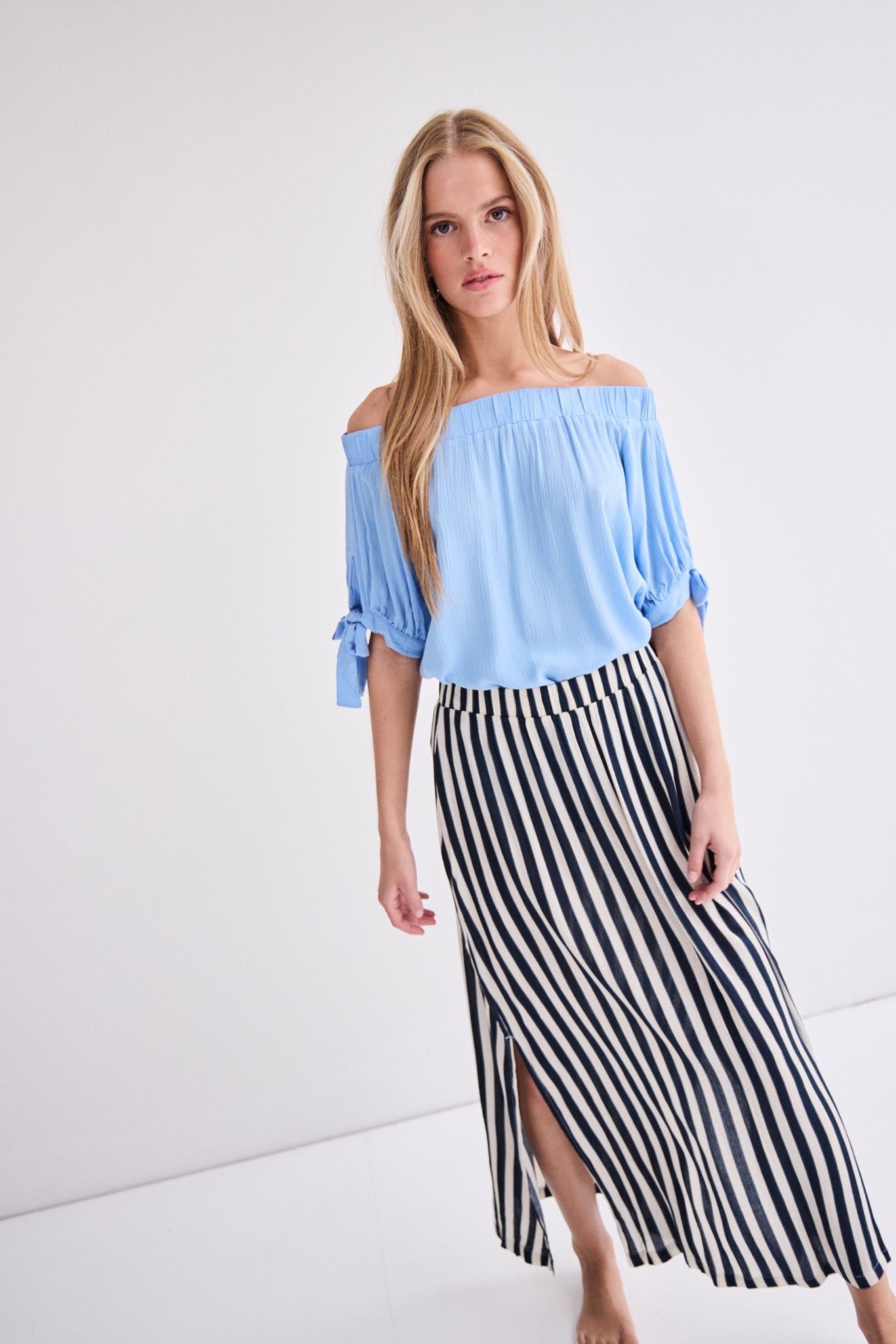 Gestreifter Midirock in Navy & Creme - Blossom Hair & Fashion