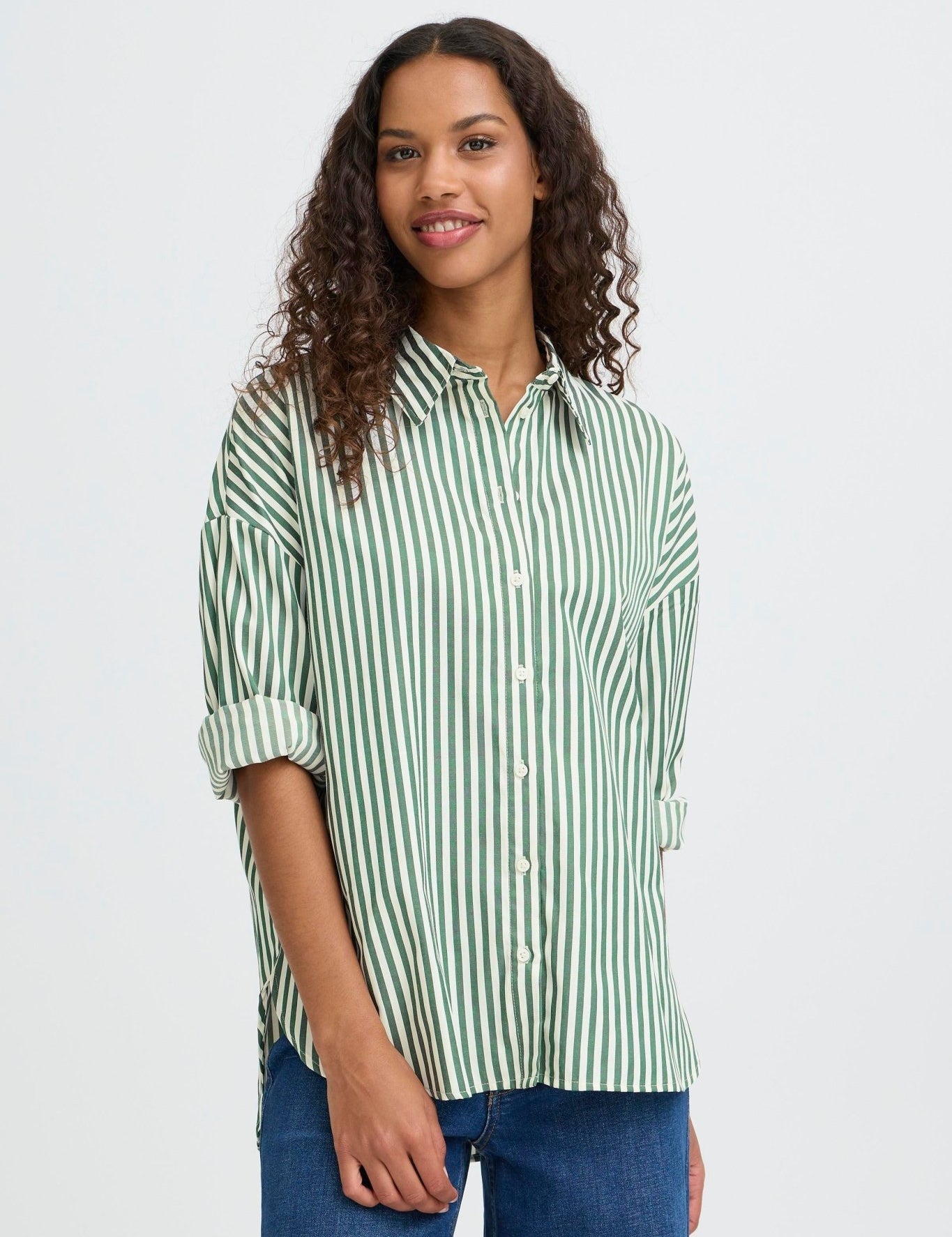 Gestreiftes Hemd in Gruen Weiss Regular Fit - Blossom Hair & Fashion