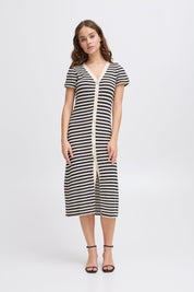 Gestreiftes Midi - Strickkleid mit Knopfleiste - Blossom Hair & Fashion