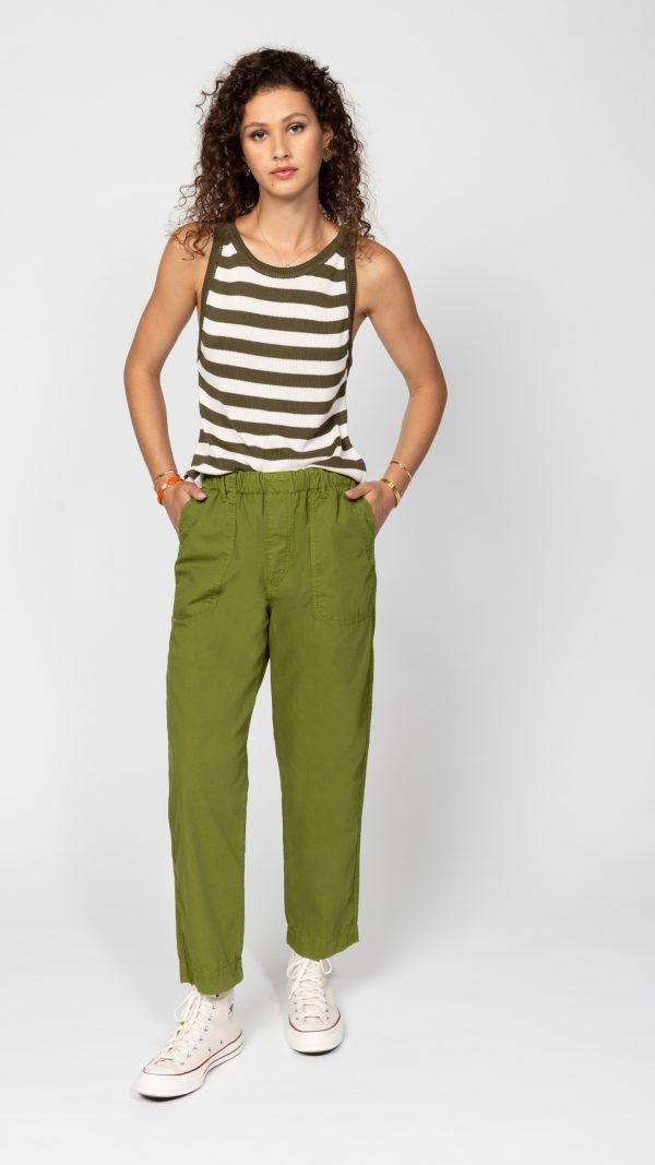 Gestreiftes Tanktop aus Viskose in Oliv und Weiß - Blossom Hair & Fashion
