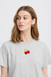 Graues T Shirt mit Kirschmotiv Baumwolle - Blossom Hair & Fashion