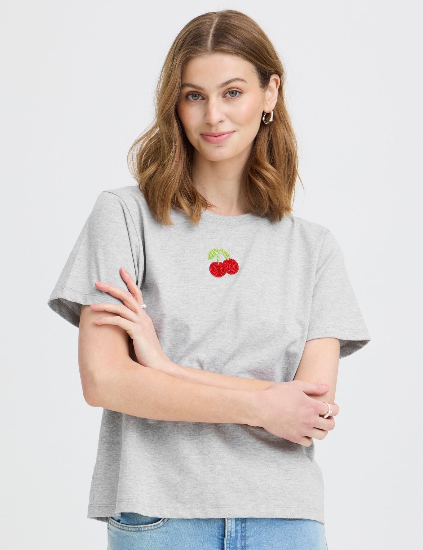 Graues T Shirt mit Kirschmotiv Baumwolle - Blossom Hair & Fashion