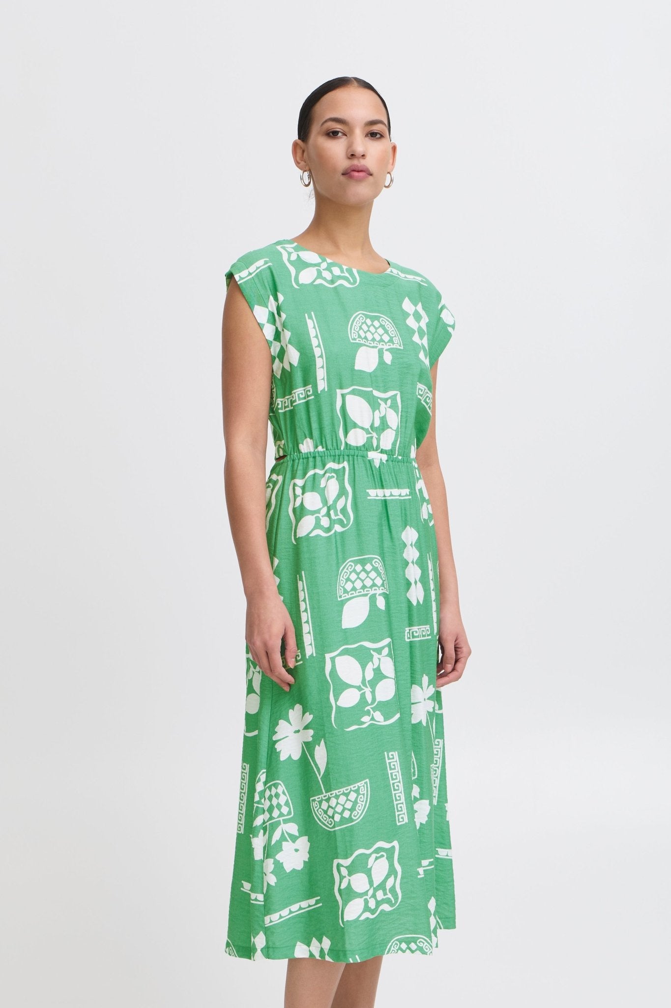 Grünes Sommerkleid mit Retro - Muster und Gummizug - Blossom Hair & Fashion