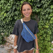 GÜRTELTASCHE ZEBROU, GRIECHISCH, BLAU - Blossom Hair & Fashion