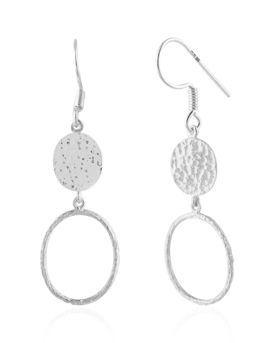 Hängende Ohrringe mit strukturierter Scheibe und Ring - Blossom Hair & Fashion