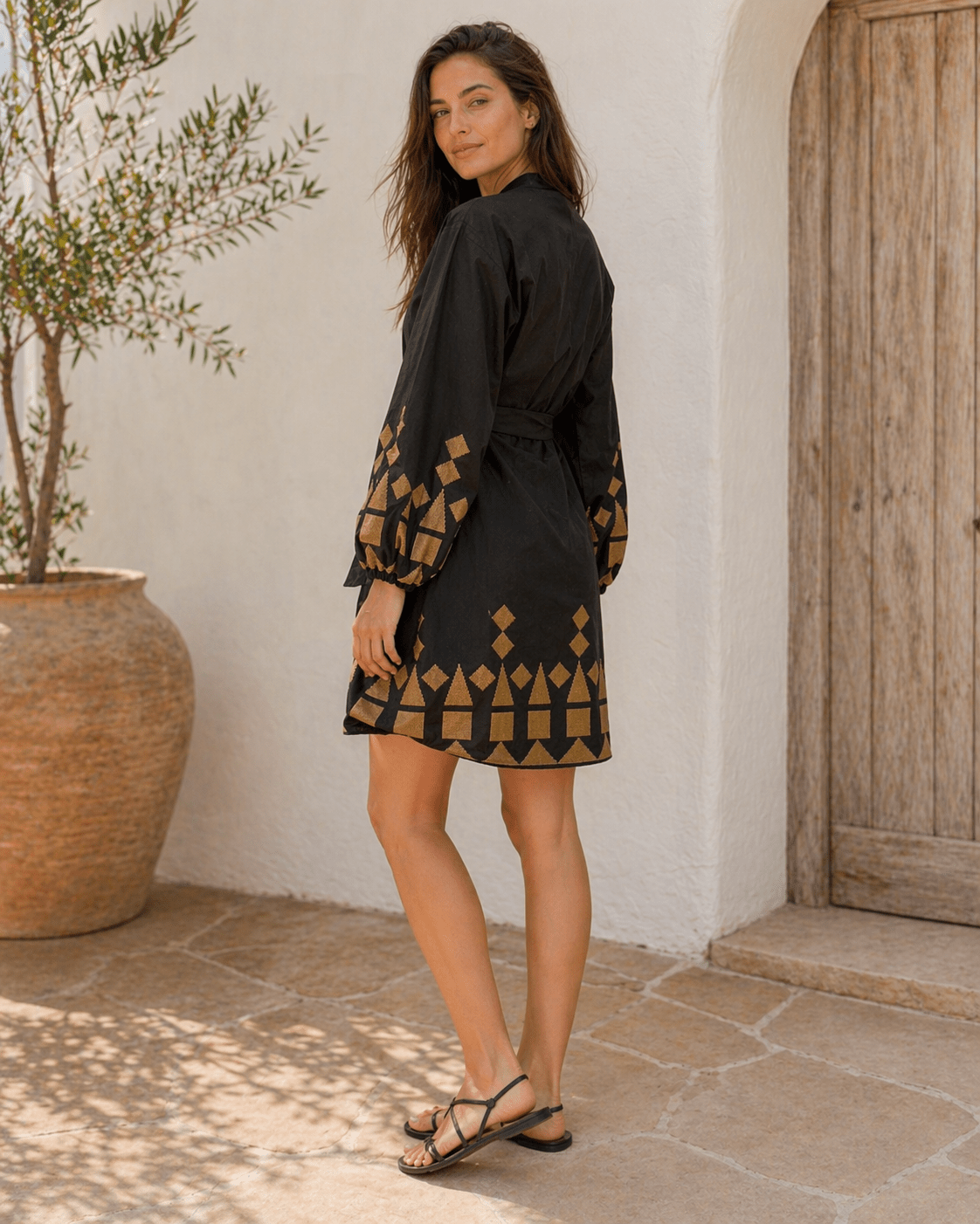 Hemdblusenkleid Schwarz mit Stickerei - Blossom Hair & Fashion