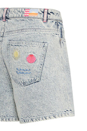 Jeansshorts mit Stickerei in Hellblau - Blossom Hair & Fashion