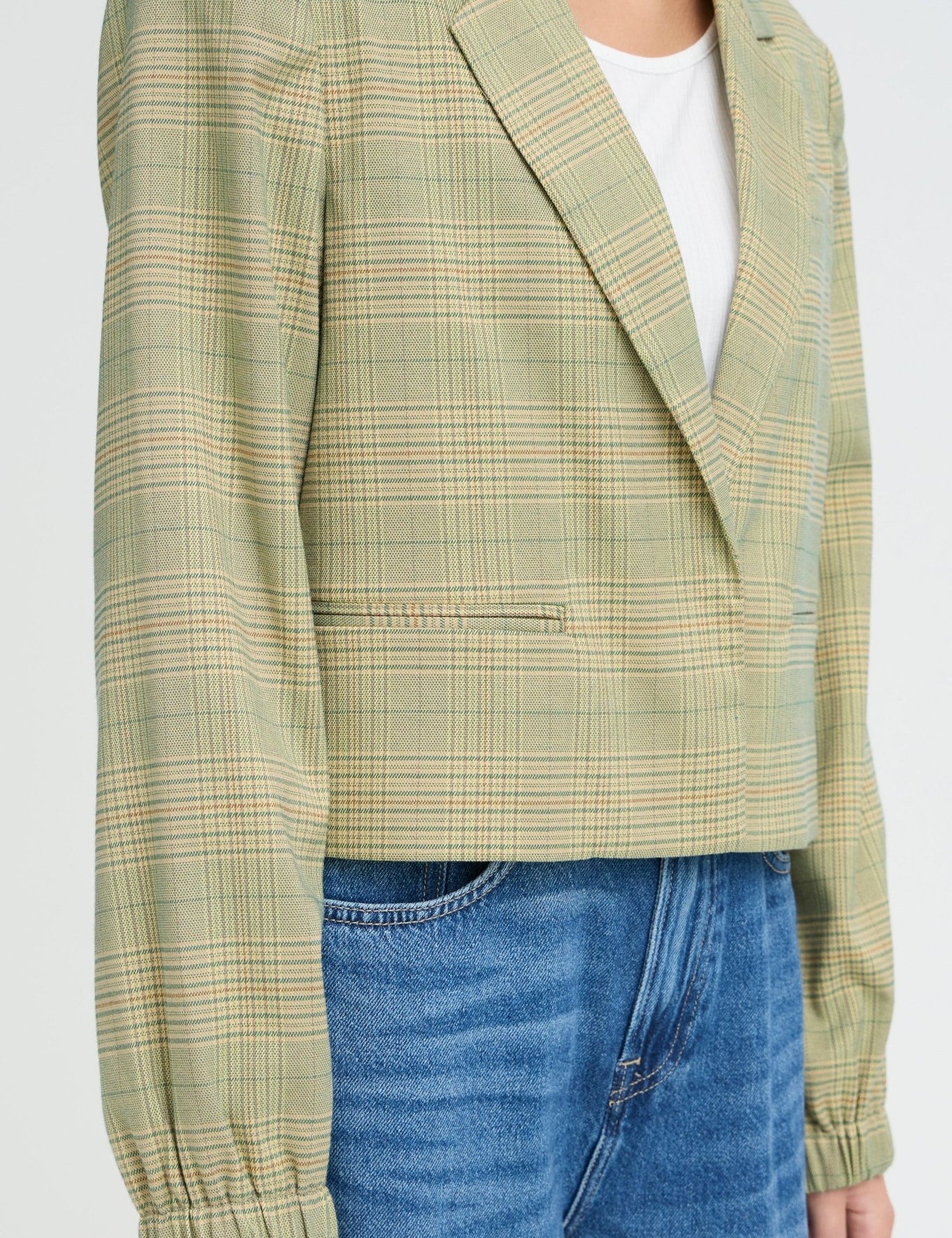 Kurz geschnittener Karoblazer in Grün im Loose Fit - Blossom Hair & Fashion