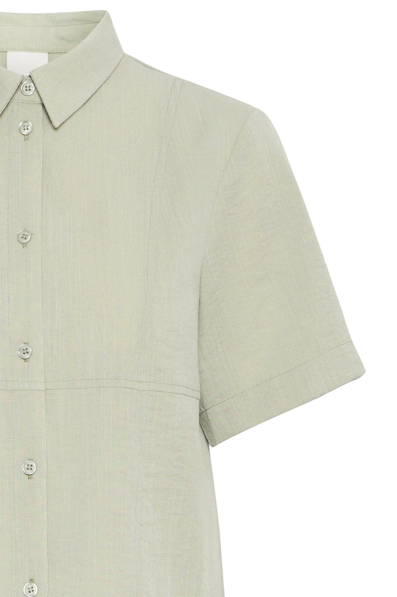 Kurzärmlige Bluse mit Kragen - Blossom Hair & Fashion