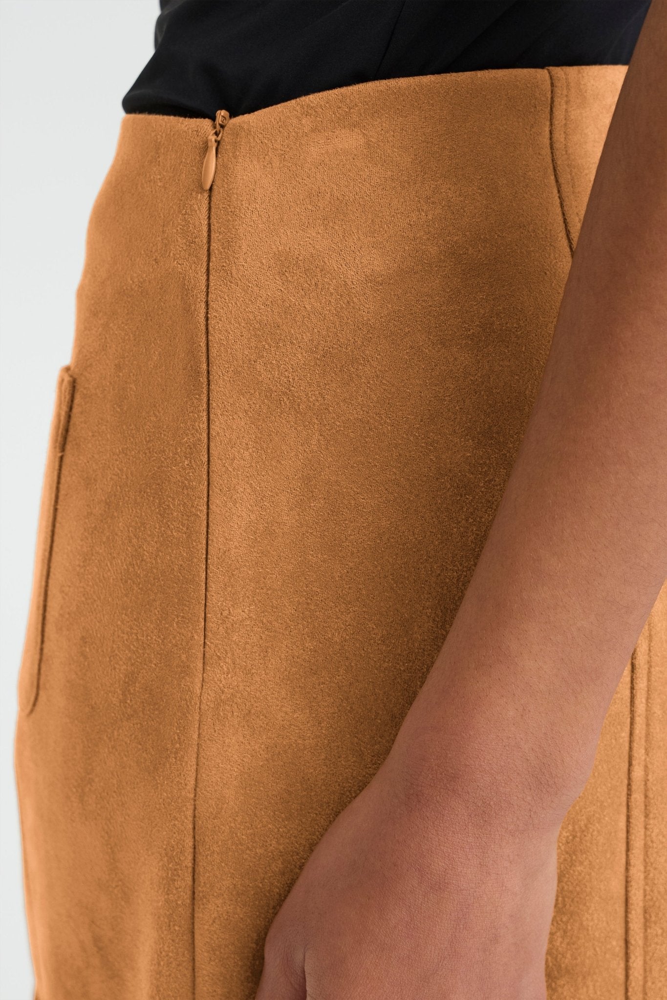 Kurzrock in Camel mit Knopfleiste und Taschen - Blossom Hair & Fashion