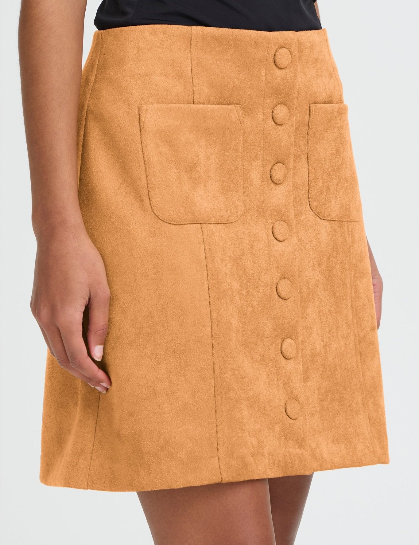 Kurzrock in Camel mit Knopfleiste und Taschen - Blossom Hair & Fashion