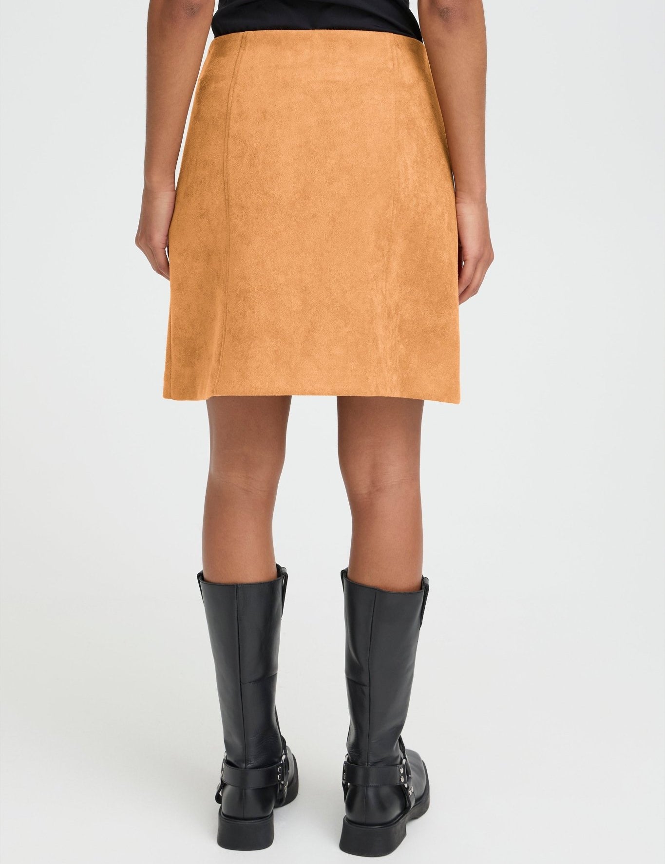 Kurzrock in Camel mit Knopfleiste und Taschen - Blossom Hair & Fashion