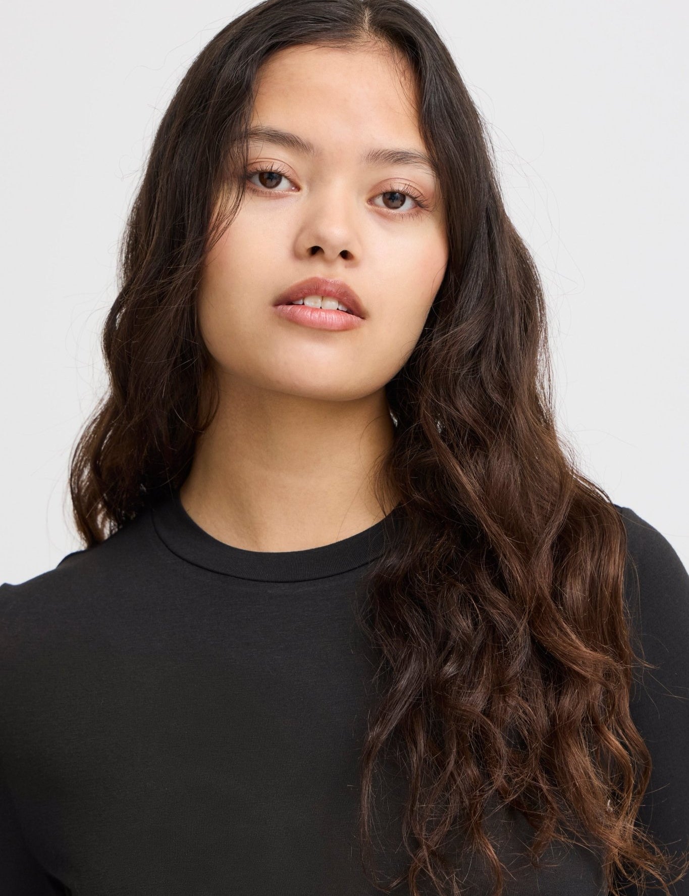 Langarm Shirt Slim Fit braun & schwarz - Blossom Hair & Fashion