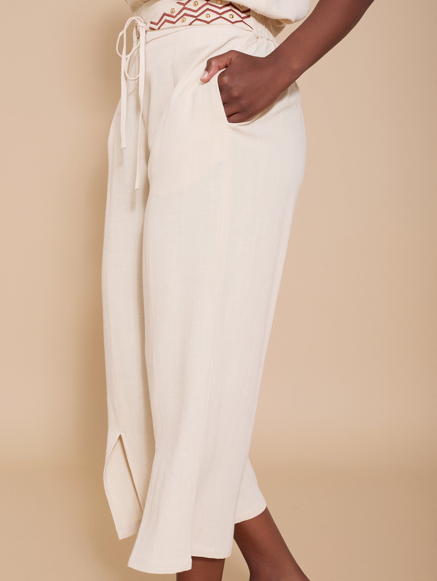 Leichte Sommerhose aus Leinen & Viskose mit Schlitz - Blossom Hair & Fashion