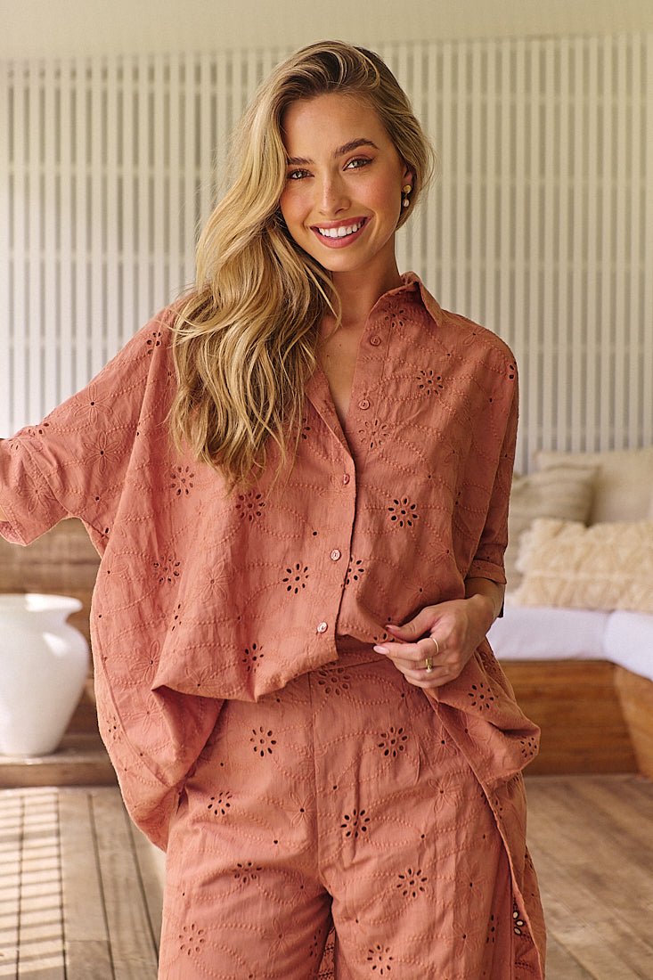Leichtes Baumwoll - Hemd mit Stickerei – Boho - Chic für den Sommer - Blossom Hair & Fashion