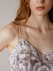 Leichtes Spitzen - Top mit floralem Muster für Damen - Blossom Hair & Fashion