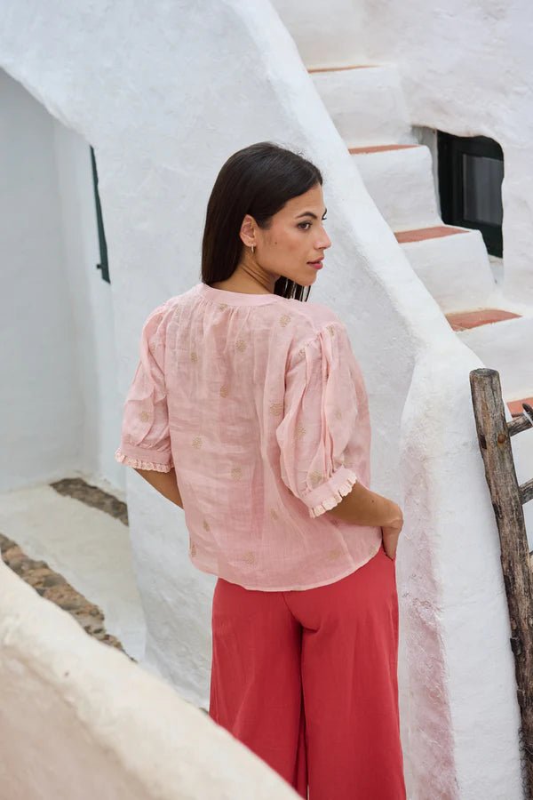 Luftige Bluse aus Ramie – Femininer Look für warme Tage - Blossom Hair & Fashion