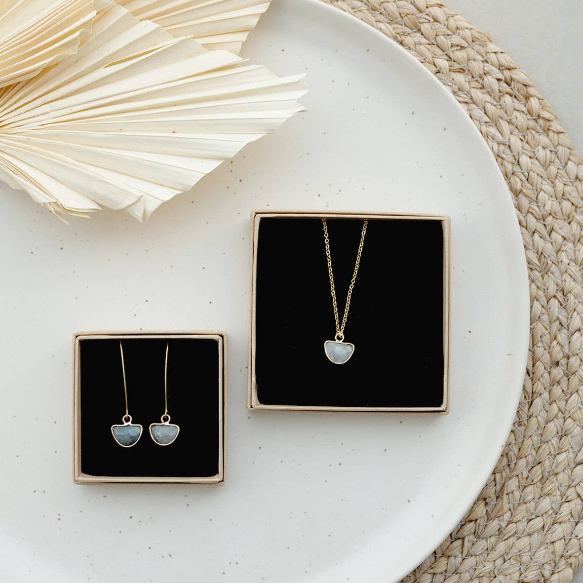 LUNA Kette mit Labradorit – Zeitlose Eleganz - Blossom Hair & Fashion