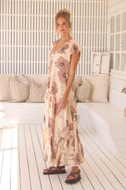 Maxikleid April mit Blumenmuster und V - Ausschnitt - Blossom Hair & Fashion