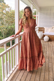 Maxikleid aus 100% Baumwolle mit Stickerei – Femininer Boho - Look - Blossom Hair & Fashion