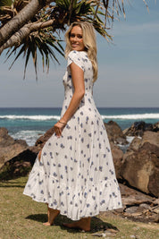Maxikleid Bloom mit Blumenmuster und V - Ausschnitt - Blossom Hair & Fashion