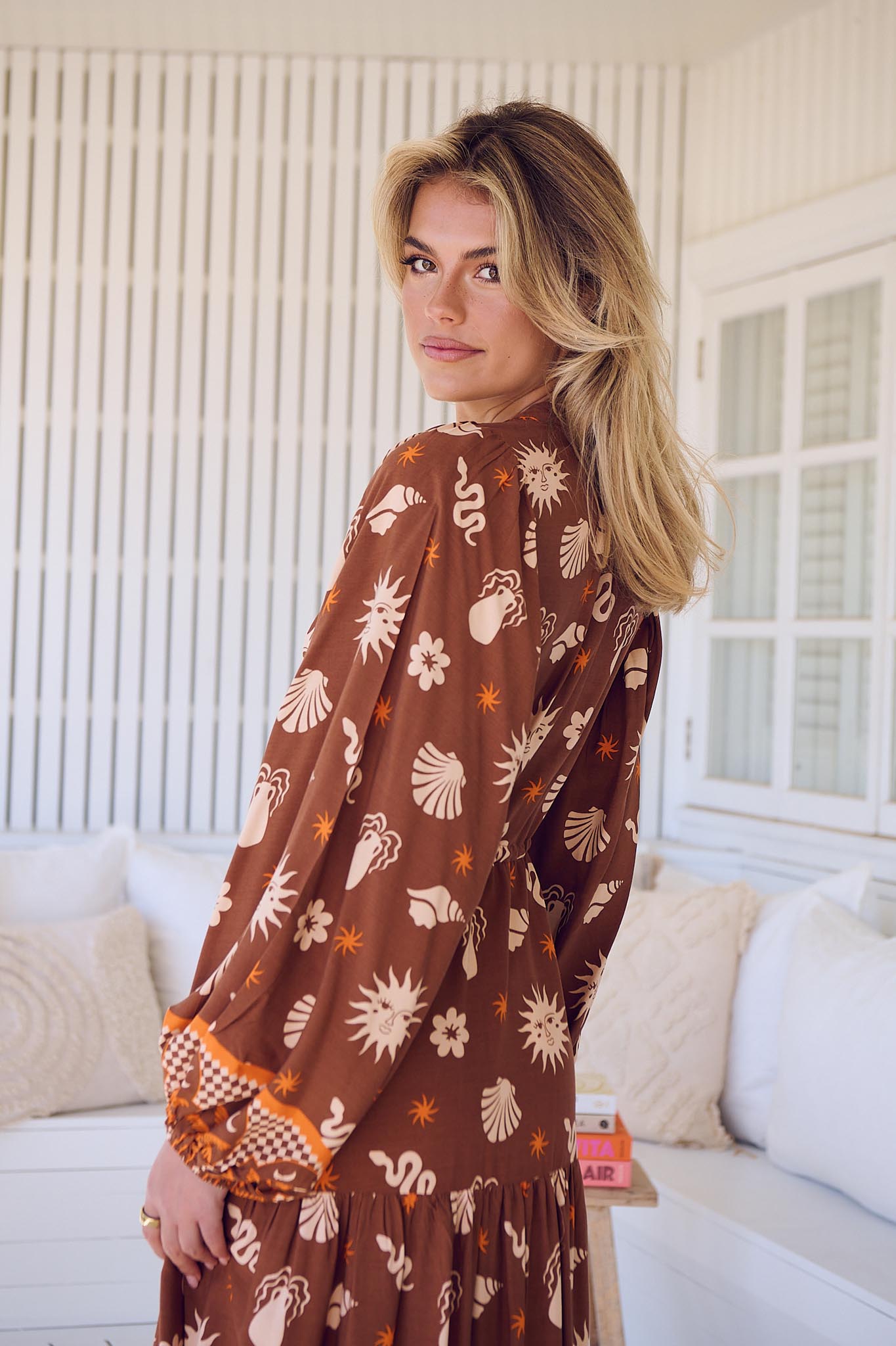 Maxikleid Damen mit Bindeband und Allovermuster - Blossom Hair & Fashion