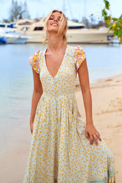 Maxikleid Maisha mit Blumenmuster und V - Ausschnitt - Blossom Hair & Fashion