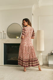 Maxikleid mit Blumenmuster und 3/4 - Ärmeln - Blossom Hair & Fashion