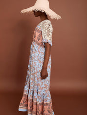 Maxikleid mit Häkel - Details & Boho - Print - Blossom Hair & Fashion