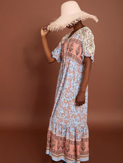 Maxikleid mit Häkel - Details & Boho - Print - Blossom Hair & Fashion