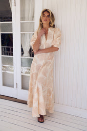 Maxikleid mit Muschel - Print aus 100% Viskose - Blossom Hair & Fashion