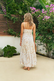 Maxikleid mit Spaghettiträgern und Knotendetail in Naturtönen - Blossom Hair & Fashion