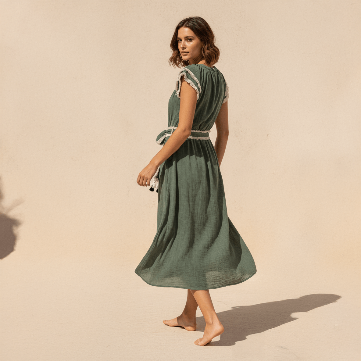 Midi Kleid mit Bindegürtel in Schwarz oder Grün - Blossom Hair & Fashion