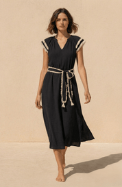 Midi Kleid mit Bindegürtel in Schwarz oder Grün - Blossom Hair & Fashion