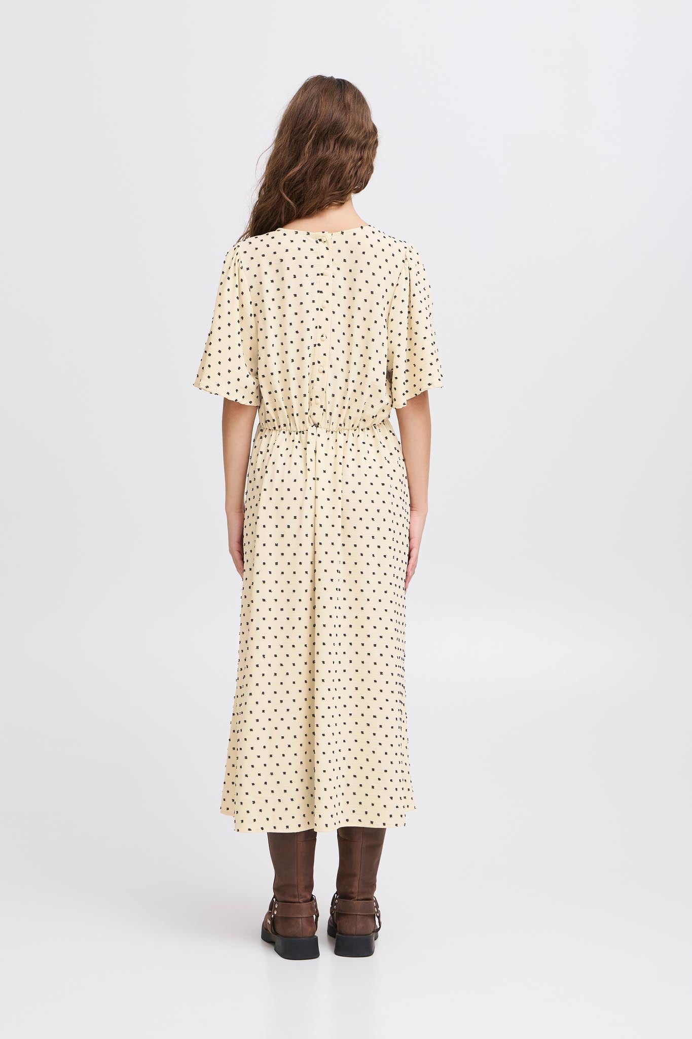 Midi - Kleid mit Punktmuster und V - Ausschnitt in verschiedenen Farben - Blossom Hair & Fashion