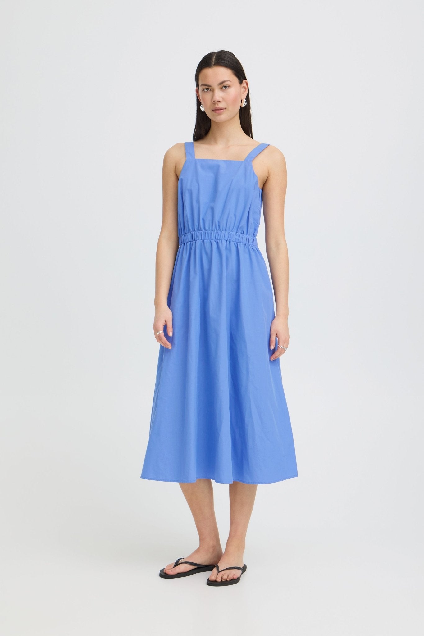 Midikleid mit eckigem Ausschnitt in Blau - Blossom Hair & Fashion
