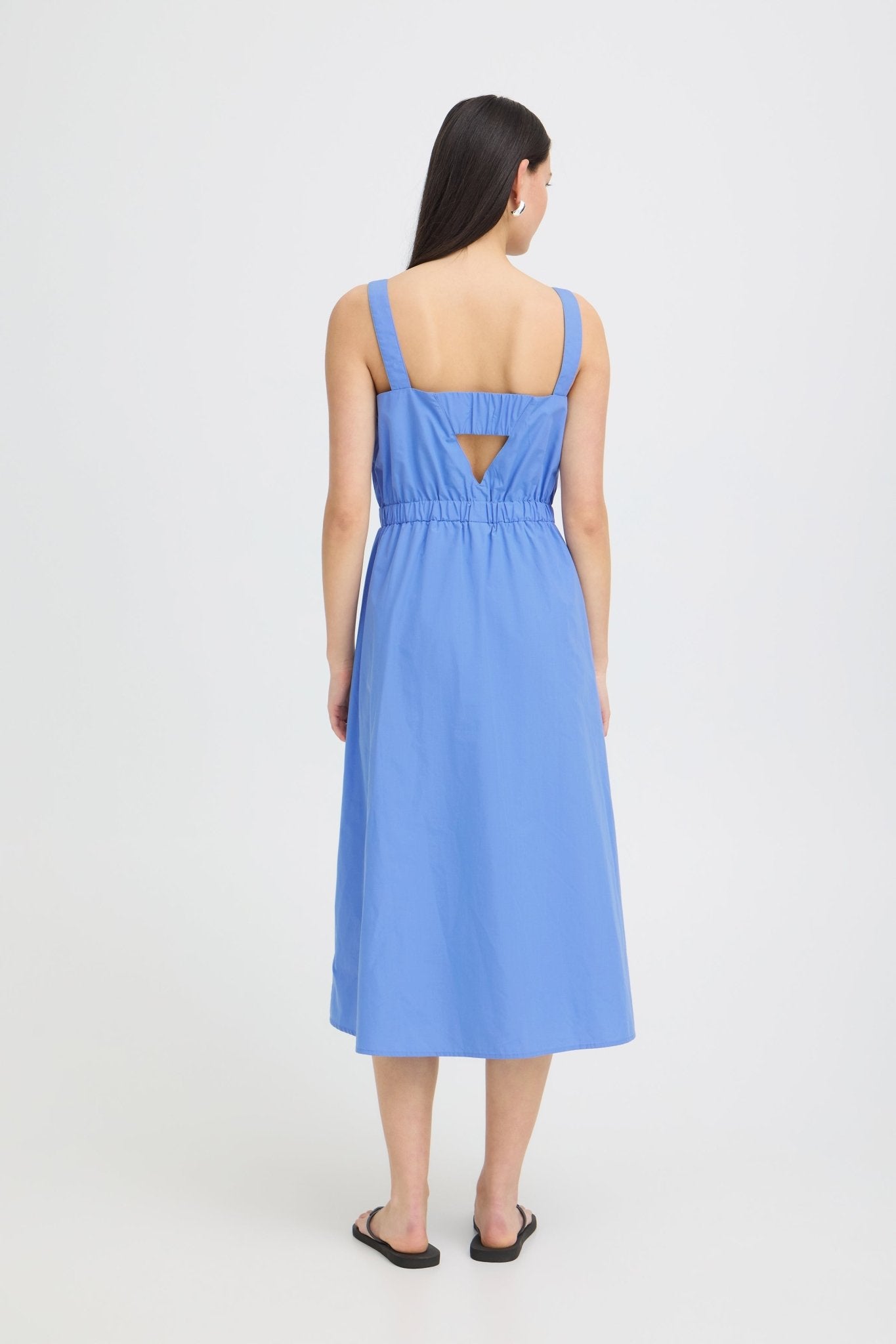 Midikleid mit eckigem Ausschnitt in Blau - Blossom Hair & Fashion