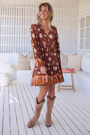 Minikleid Damen mit V - Ausschnitt und Allovermuster - Blossom Hair & Fashion