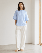Oversize Bluse mit Stehkragen Hellblau, Grün oder Rosa - Blossom Hair & Fashion