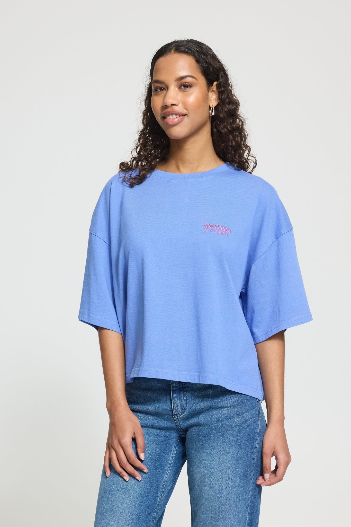 Oversize T-Shirt mit Rückenprint Gelb oder Blau - Blossom Hair & Fashion