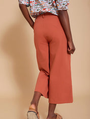 Pantalón cropped con bordado lateral M04P07CEM - L - Blossom Hair & Fashion