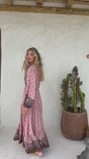 Maxikleid mit Paisley Muster in Rosa