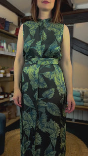 Leichtes Sommerkleid mit tropischem Print für Deinen mediterranen Look