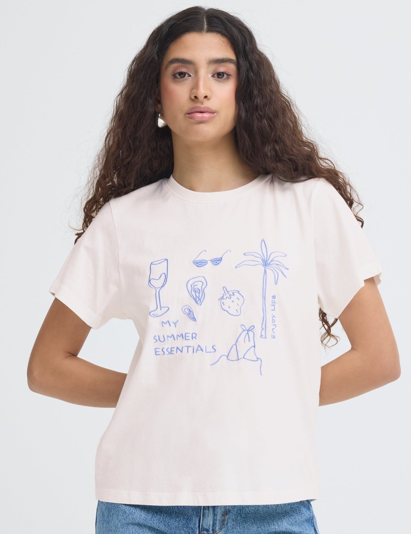 Print Shirt mit Frontmotiv in Offwhite - Blossom Hair & Fashion
