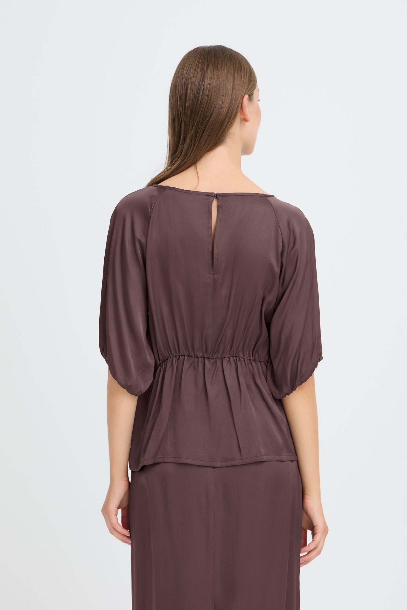 Satiniertes Blusenshirt aus Viskose - Blossom Hair & Fashion