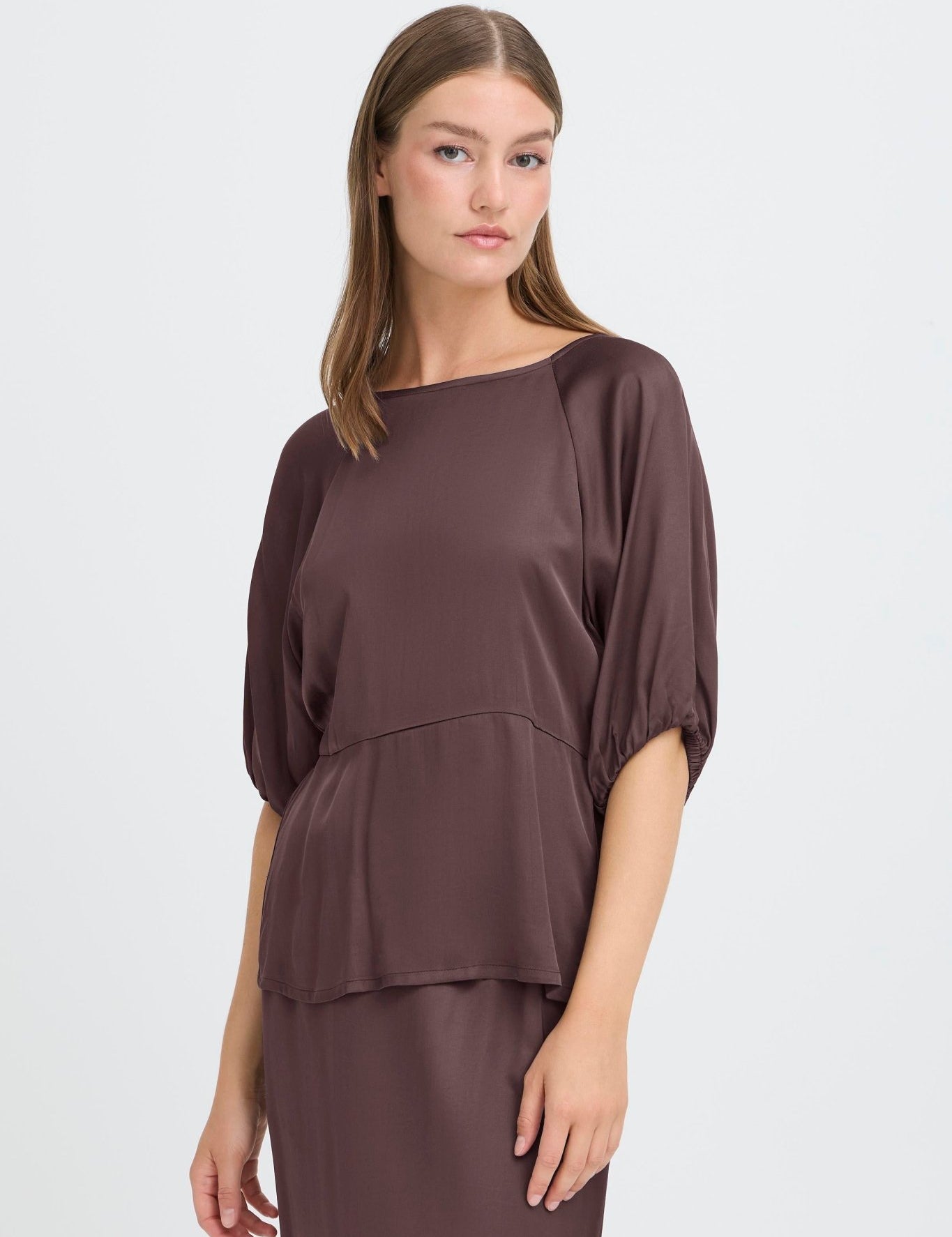 Satiniertes Blusenshirt aus Viskose - Blossom Hair & Fashion