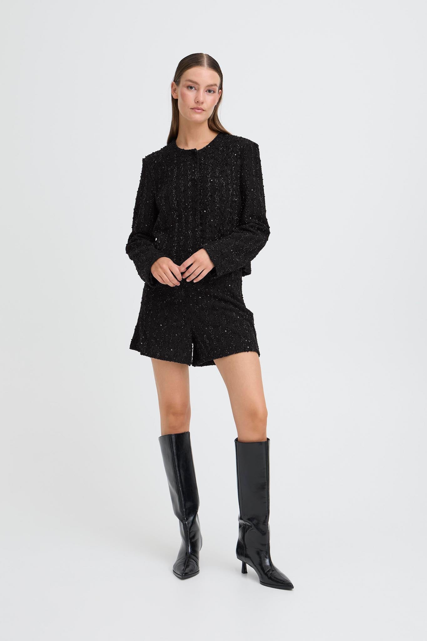 Schwarze Glitzerjacke mit strukturierter Oberfläche - Blossom Hair & Fashion