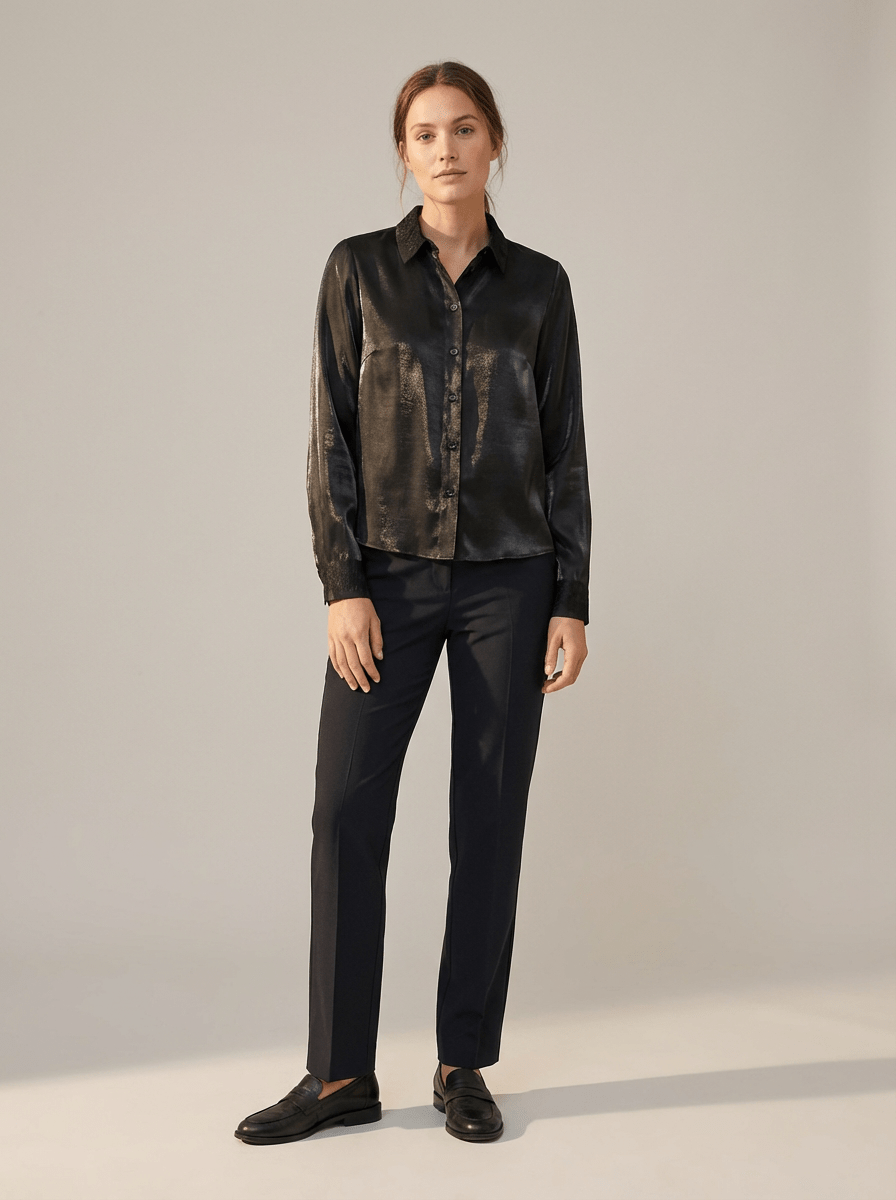 Schwarze Satinbluse mit Glanzoptik - Blossom Hair & Fashion