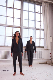 Schwarze Stoffhose Damen Regular Fit ankle length - Blossom Hair & Fashion